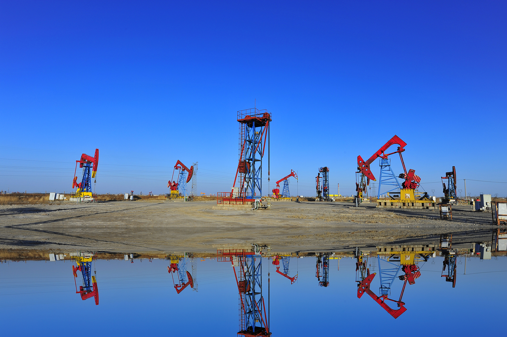 Analysis of all fields of surfactants for oilfields: functional classification and application from drilling to water treatment